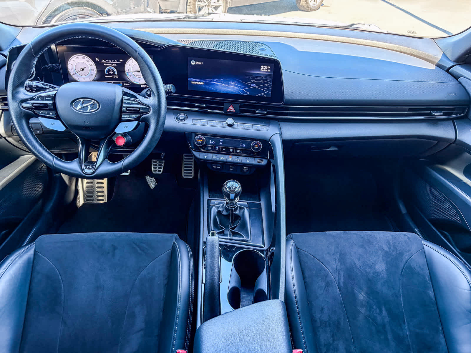 Used 2022 Hyundai Elantra N image 11