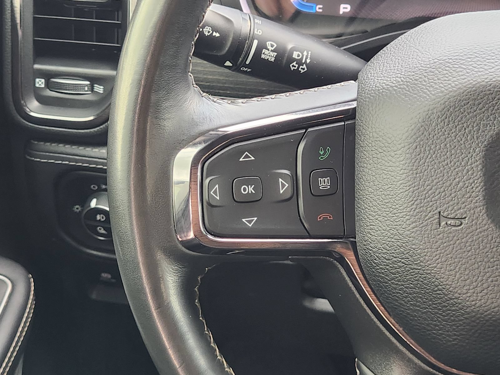 Used 2024 RAM 1500 Limited AWD/4WD image 28