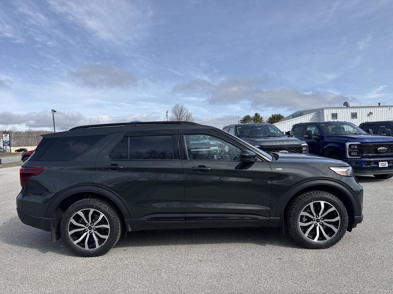 Used 2023 Ford Explorer ST-Line image 6