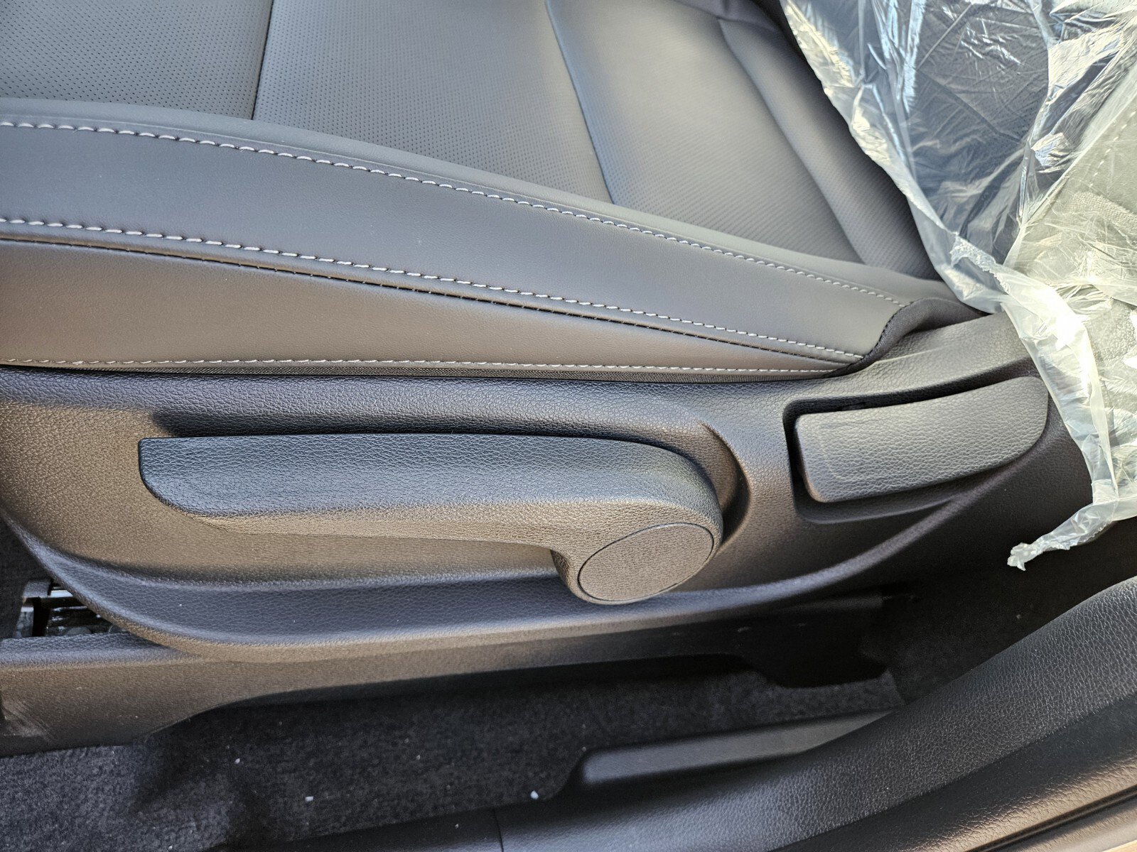 New 2025 Kia Telluride LX image 9