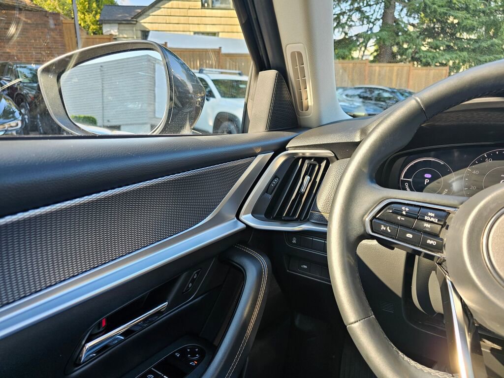 Certified 2024 MAZDA CX-90 Plug-In Hybrid w/ Preferred image 31