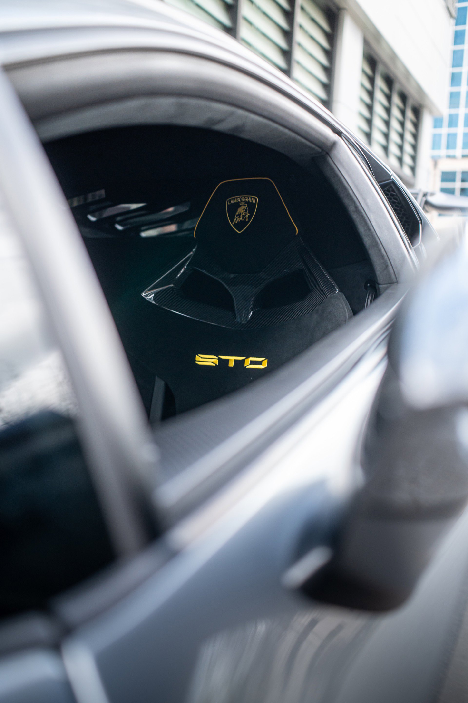 Used 2024 Lamborghini Huracan STO image 4