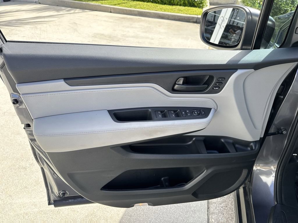 Used 2023 Honda Odyssey EX-L image 39