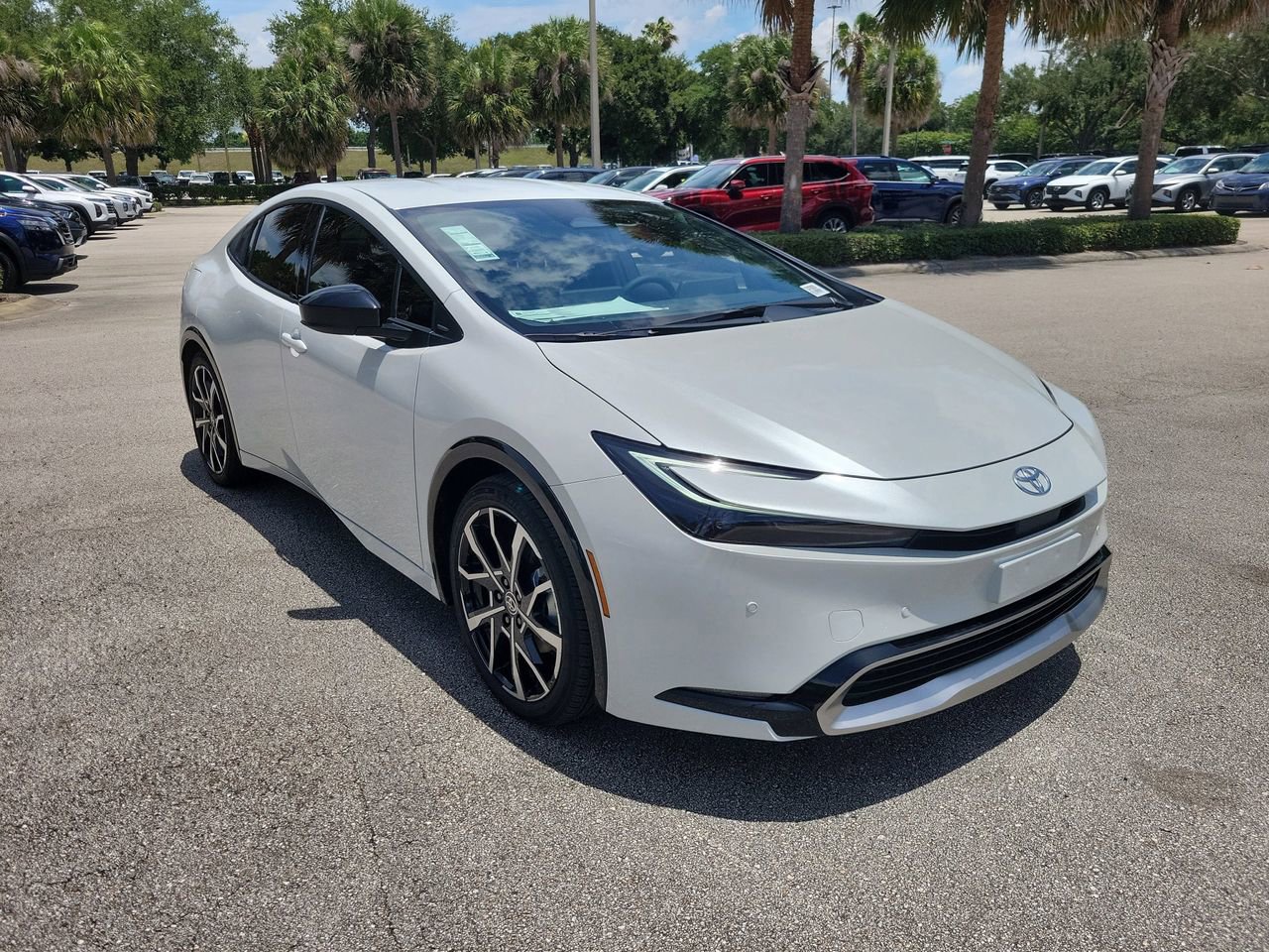 New 2026 Toyota Prius Plug-In Hybrid FWD image 2