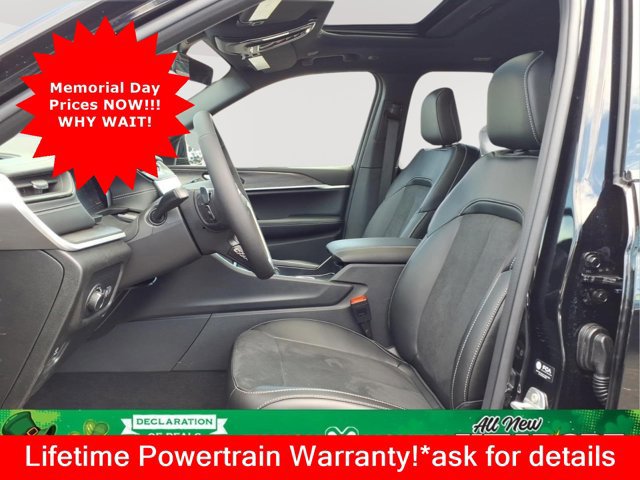 New 2026 Jeep Grand Cherokee Altitude AWD/4WD image 6