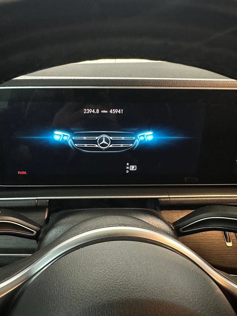 Used 2022 Mercedes-Benz GLE 350 4MATIC w/ AMG Line Exterior image 17