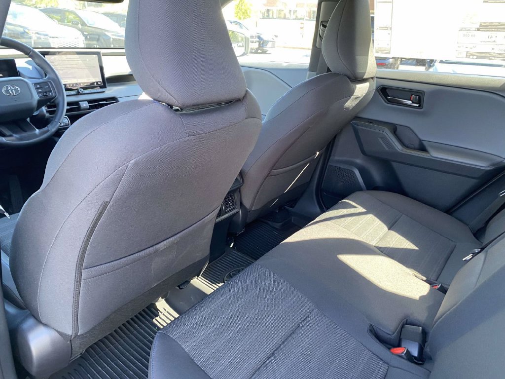 New 2026 Toyota RAV4 SE w/ Convenience Package AWD/4WD image 11