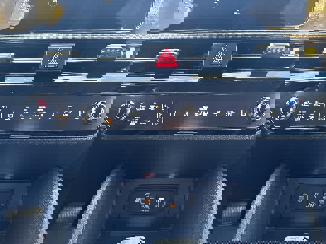 New 2026 Kia Sportage EX image 18