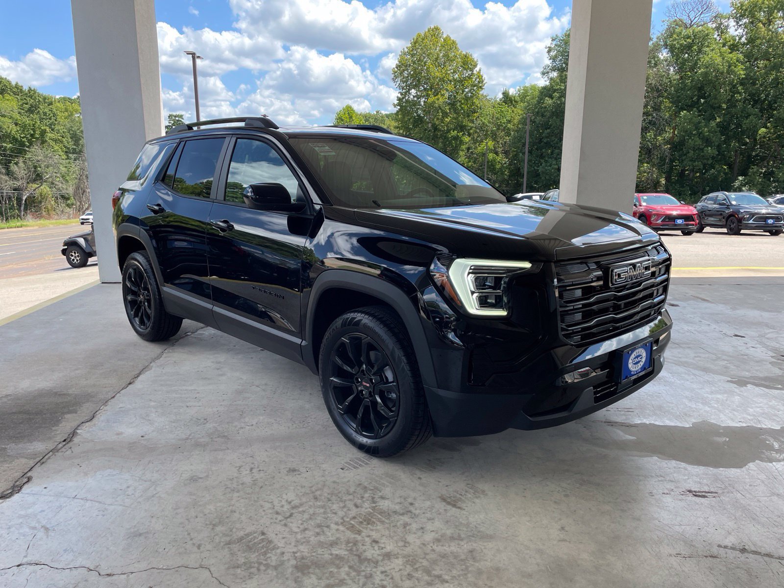 New 2027 GMC Terrain Elevation w/ Elevation Premium Package FWD image 9