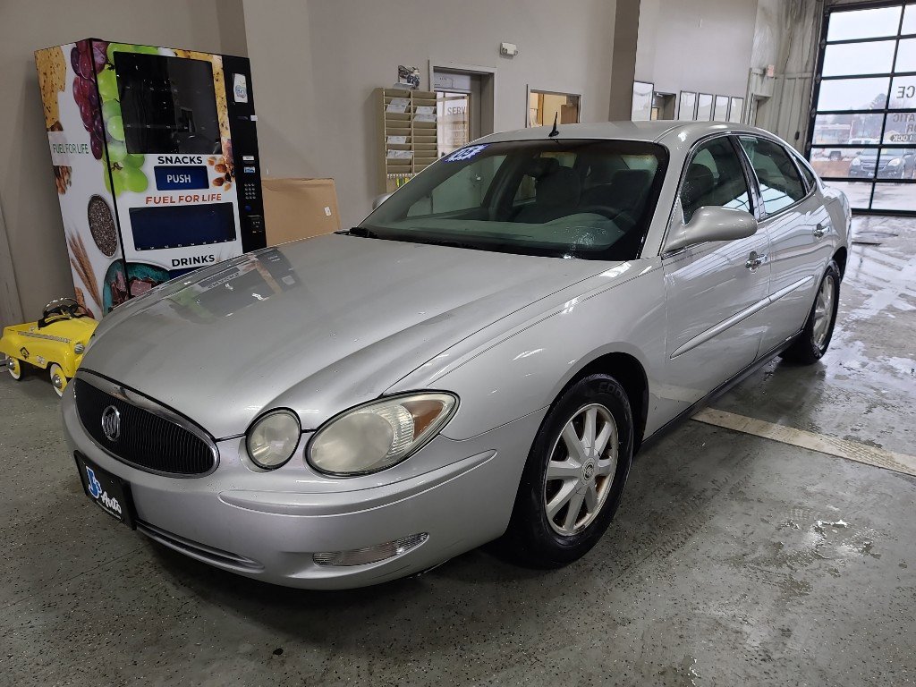 Used 2005 Buick LaCrosse CX w/ Silver Convenience Package image 2