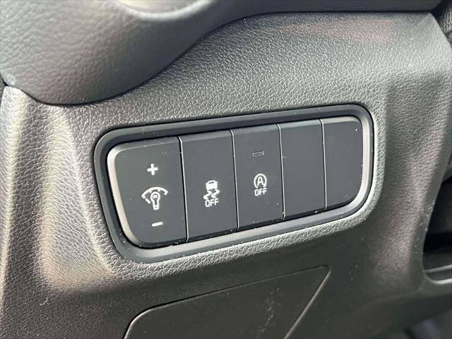 Used 2023 Kia Soul LX w/ LX Technology Package image 17