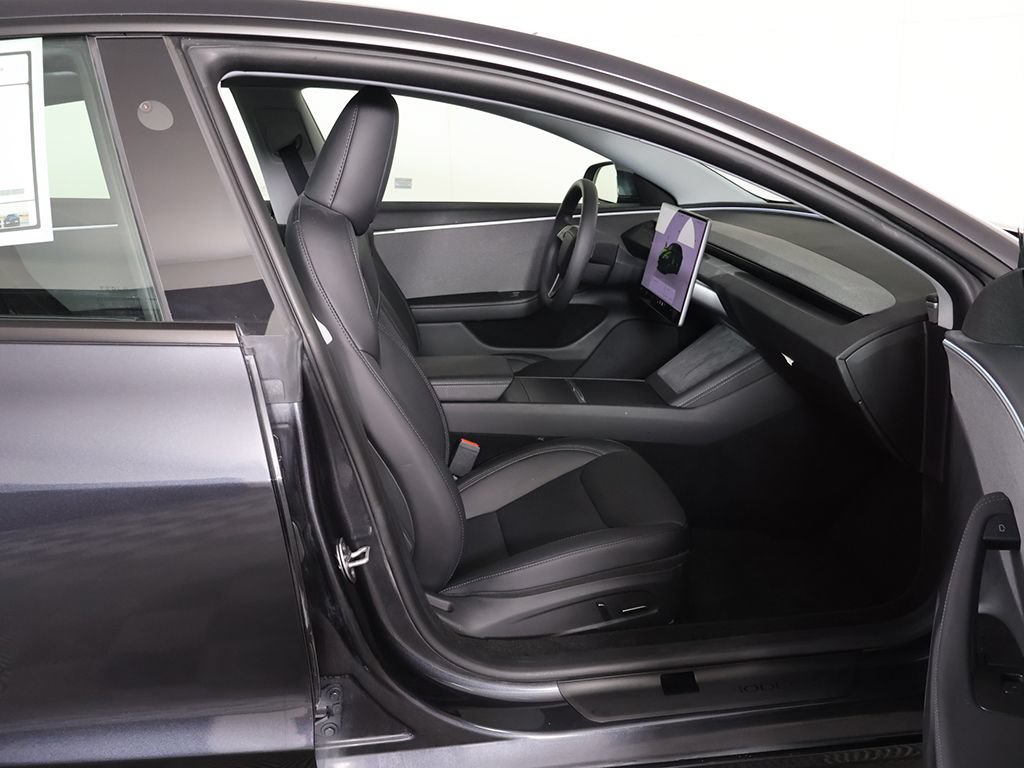 Used 2025 Tesla Model 3 Long Range RWD image 34