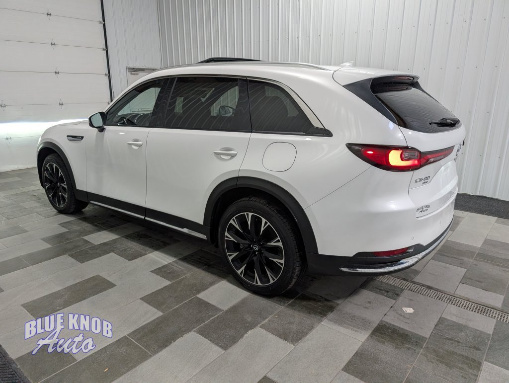 Used 2024 MAZDA CX-90 Plug-In Hybrid w/ Premium Plus AWD/4WD image 2