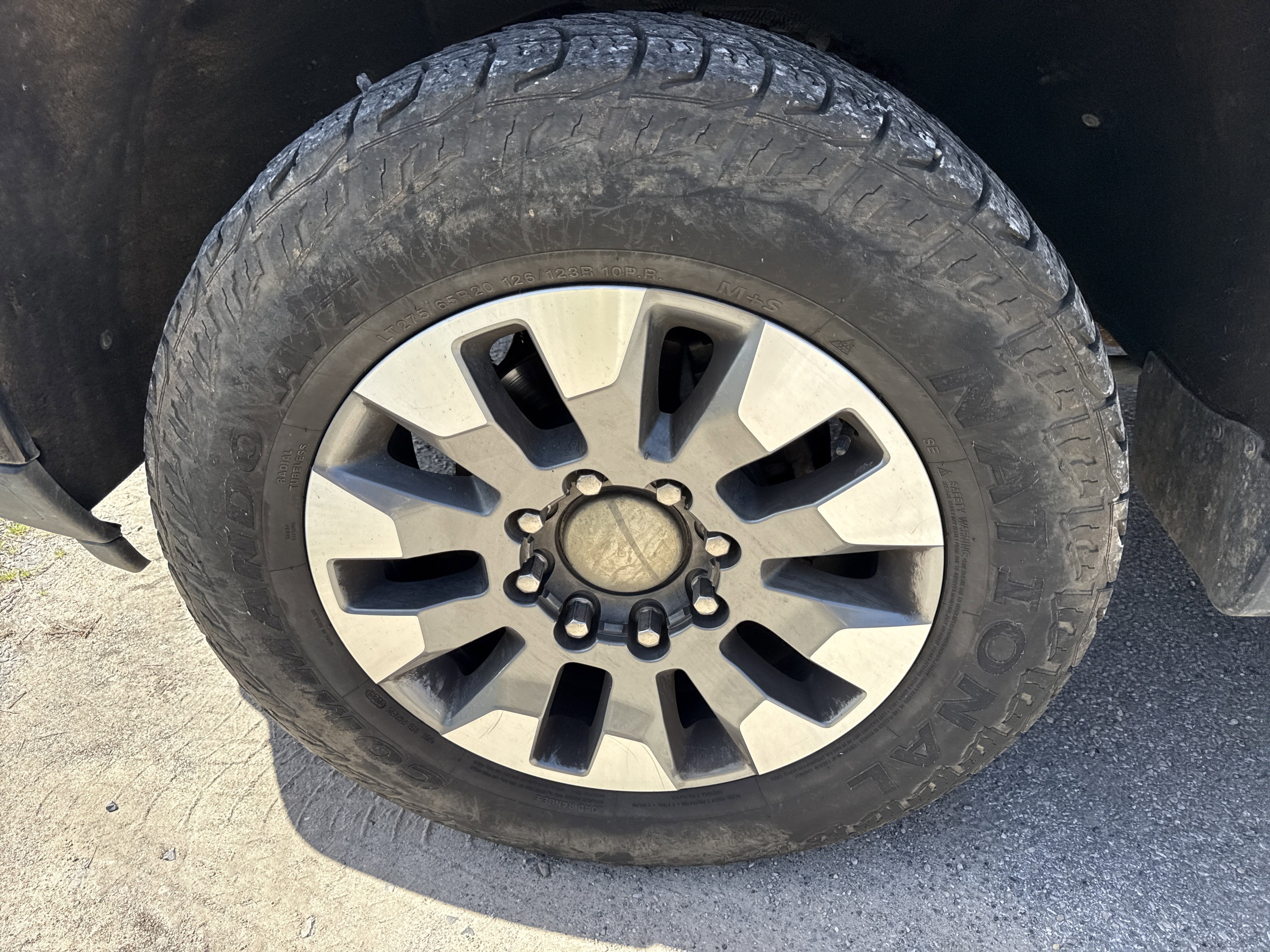 Used 2024 Chevrolet Silverado 2500 Custom w/ Custom Value Package image 33