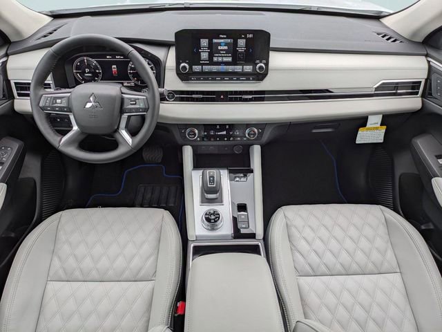 New 2025 Mitsubishi Outlander SEL image 14