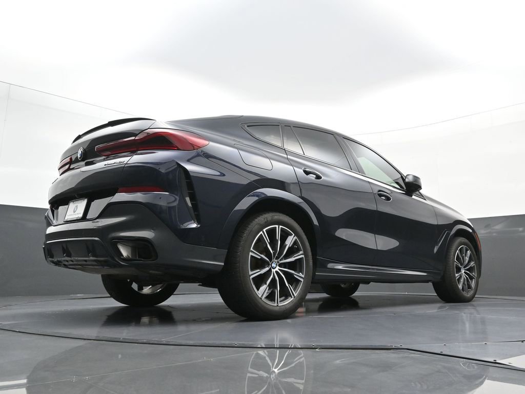 Used 2022 BMW X6 xDrive40i w/ M Sport Package AWD/4WD image 27