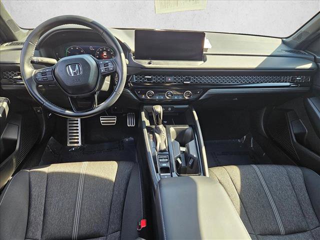 Used 2025 Honda Accord Sport image 16