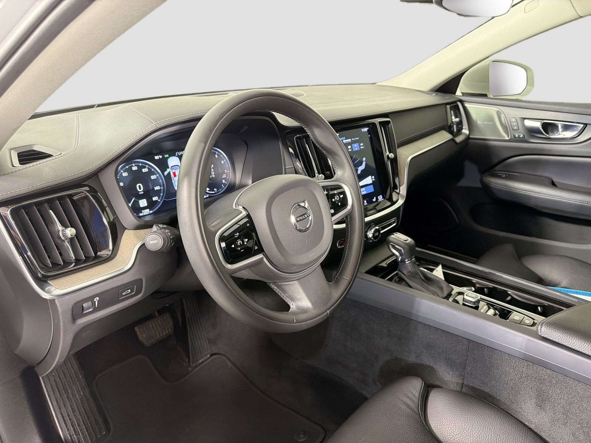 Used 2020 Volvo S60 T5 Inscription FWD image 9
