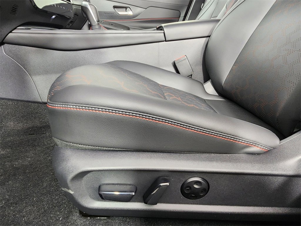 New 2026 Nissan Sentra SR w/ SR Premium Package image 11