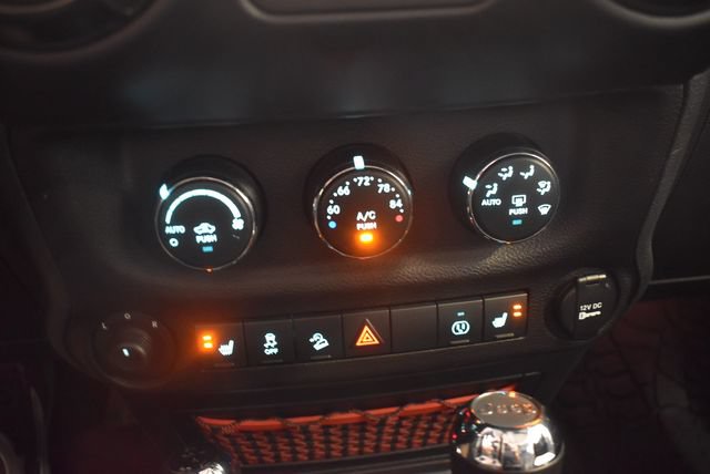 Used 2018 Jeep Wrangler Unlimited Rubicon AWD/4WD image 24