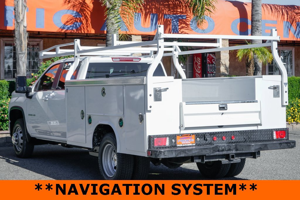 Used 2025 Chevrolet Silverado 3500 LT w/ Convenience Package image 6