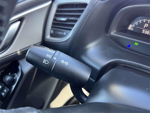 Used 2017 MAZDA MAZDA3 Touring image 29