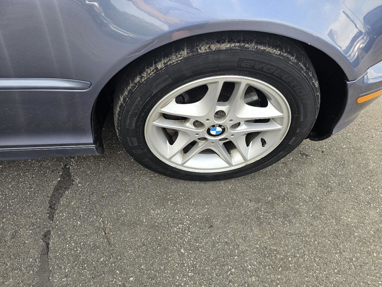 Used 2004 BMW 325Ci Convertible RWD image 14