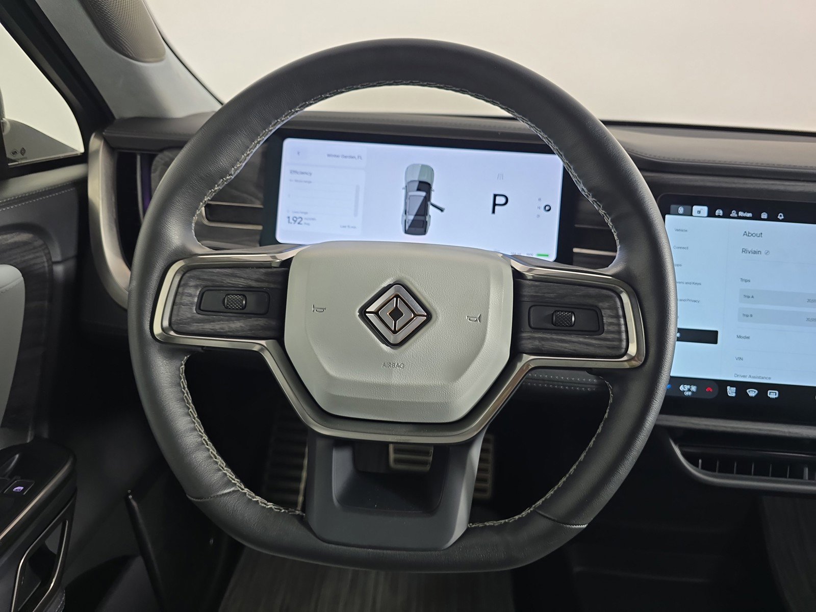 Used 2023 Rivian R1S Launch Edition image 28