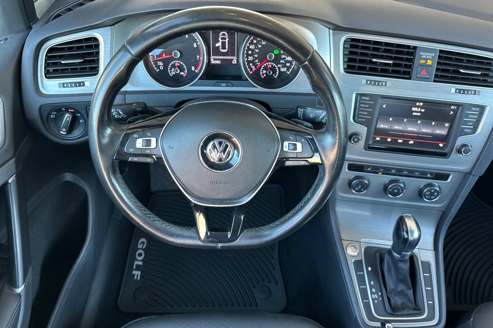 Used 2016 Volkswagen Golf SE FWD image 15