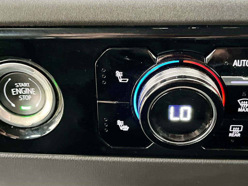 Used 2024 Chevrolet Silverado 1500 LT Trail Boss w/ Protection Package image 18