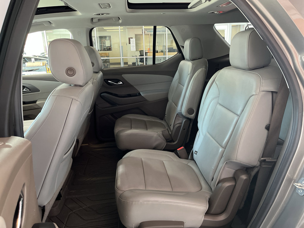 Used 2019 Chevrolet Traverse Premier w/ Driver Confidence II Package image 15