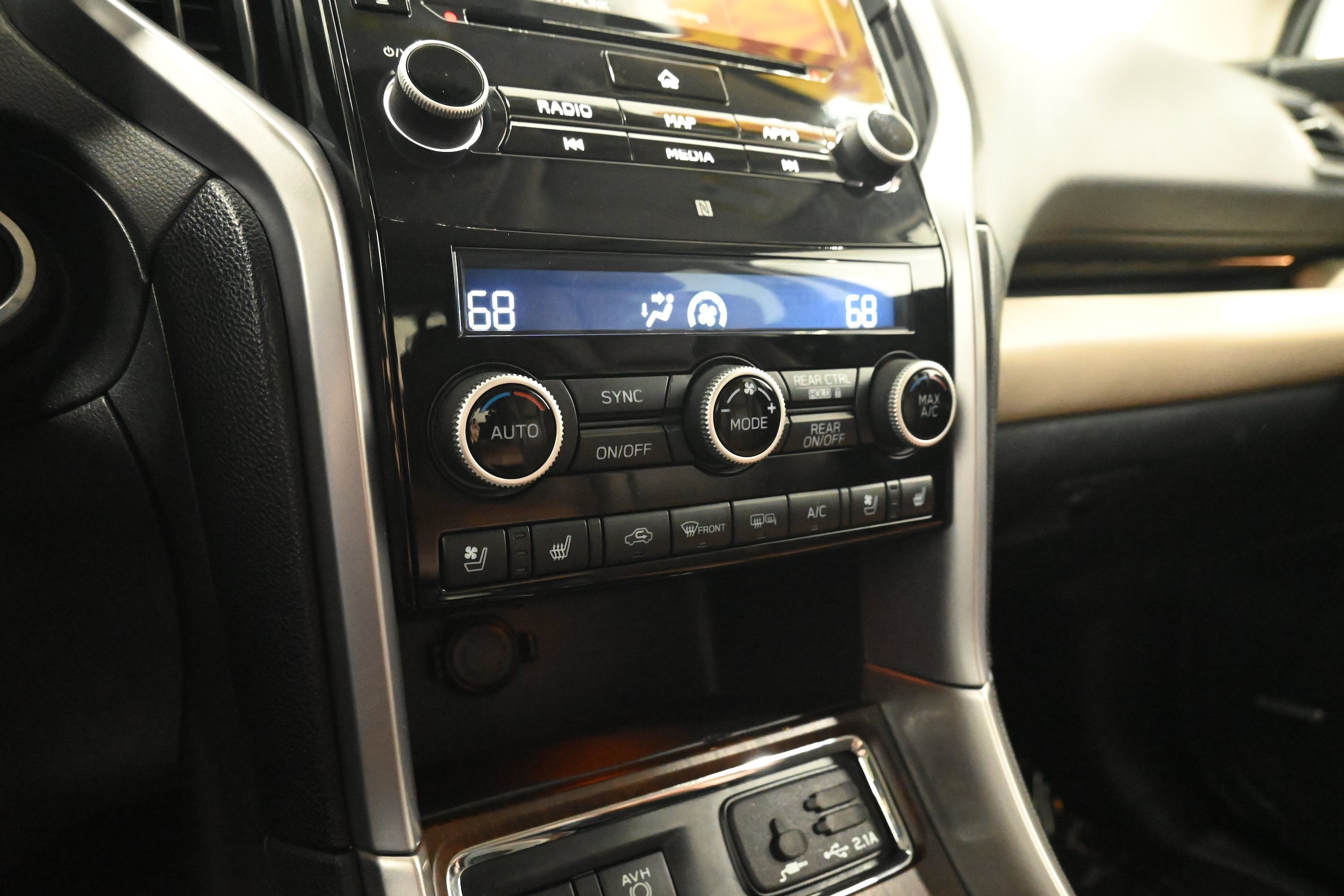 Used 2021 Subaru Ascent Touring w/ Popular Package #2A AWD/4WD image 16