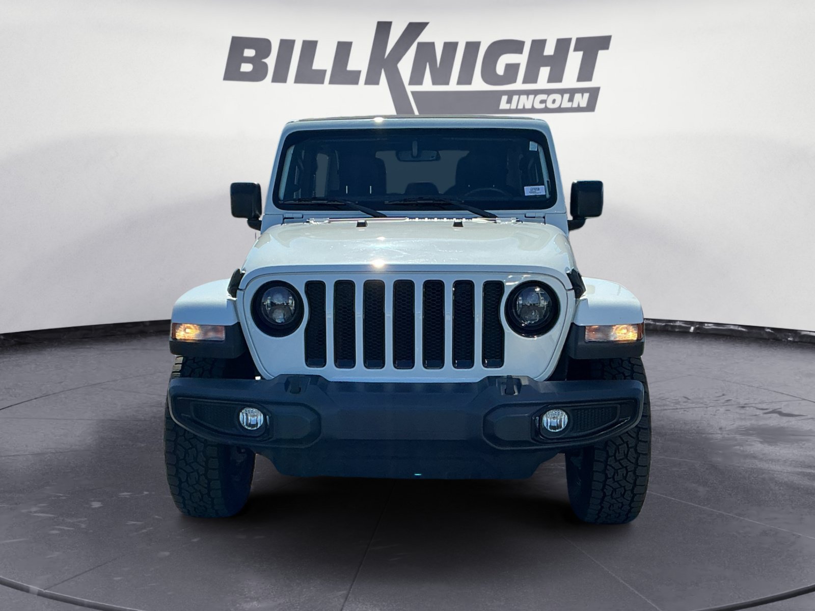 Used 2023 Jeep Wrangler Unlimited Sahara AWD/4WD image 8