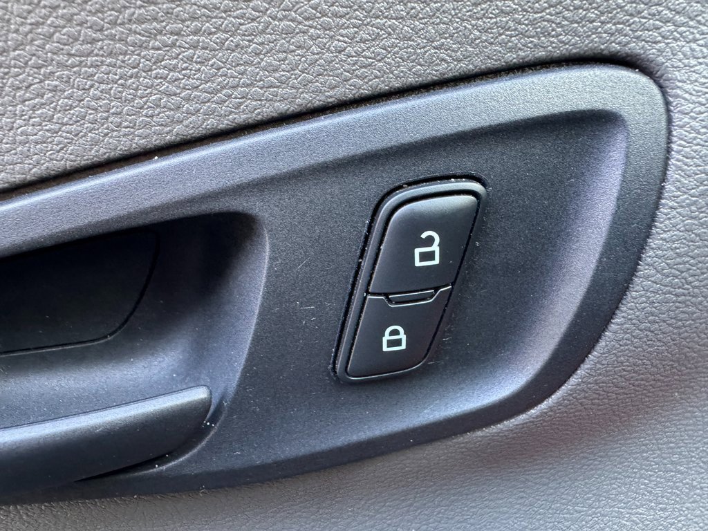 Used 2020 Ford Transit 150 Low Roof AWD image 12