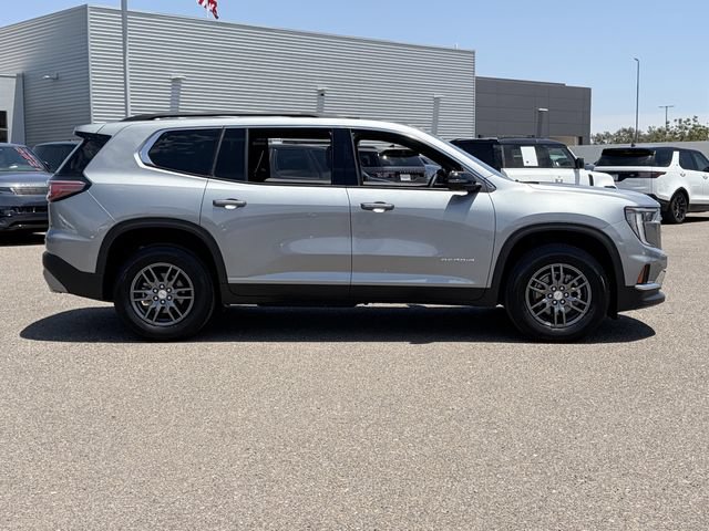 Used 2026 GMC Acadia Elevation FWD image 5