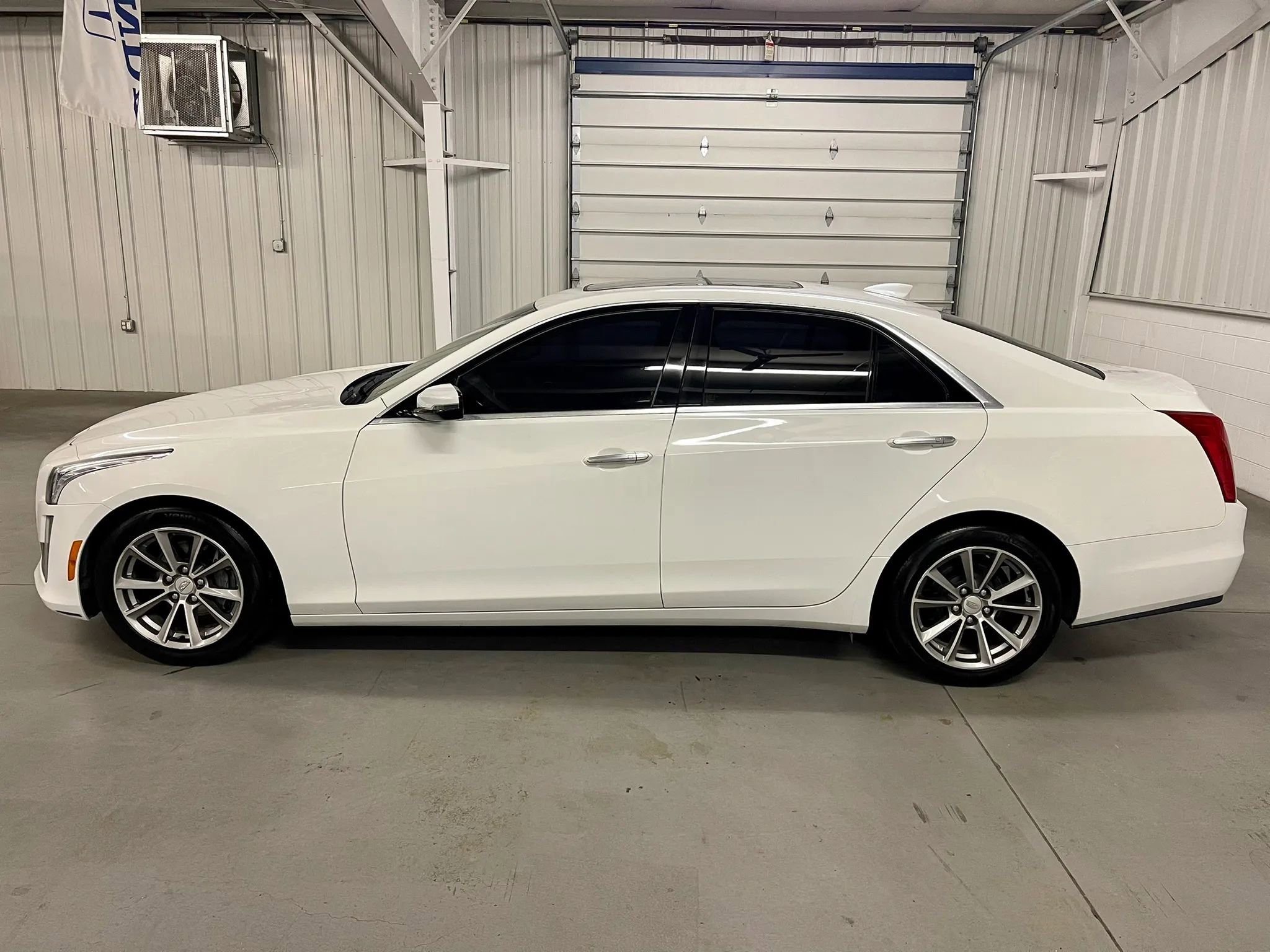 Used 2017 Cadillac CTS Luxury image 4