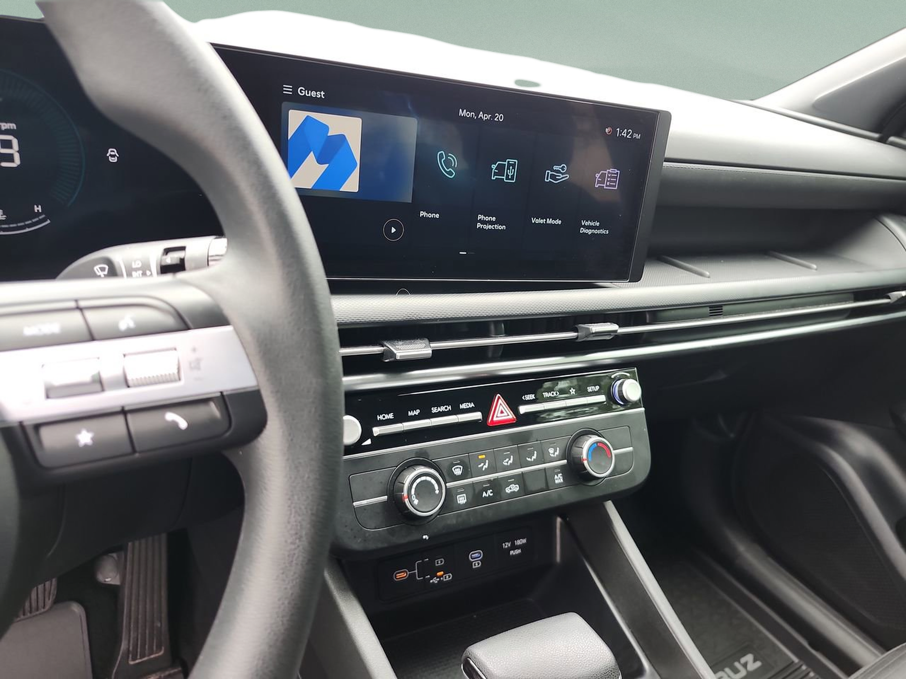 Certified 2025 Hyundai Santa Cruz SE FWD image 11