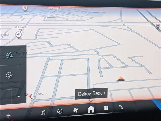 Used 2025 BMW i4 eDrive40 w/ Premium Package image 7