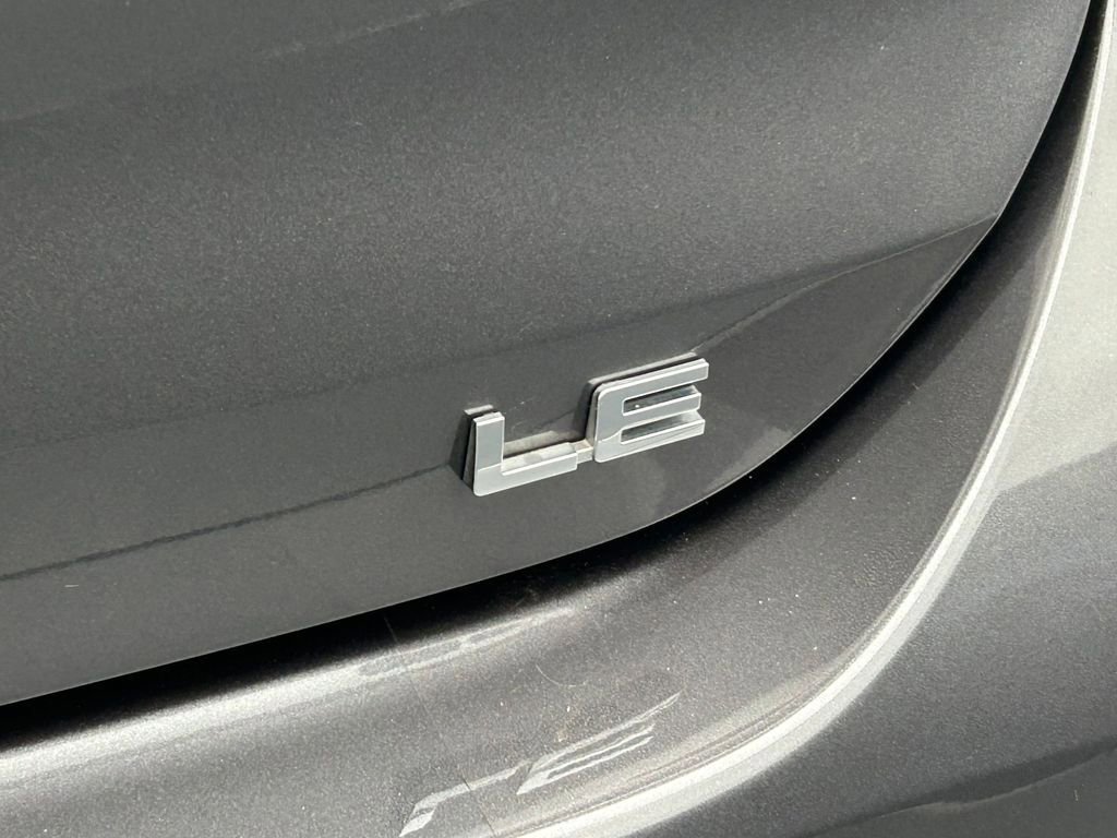 Used 2024 Toyota Highlander LE image 29