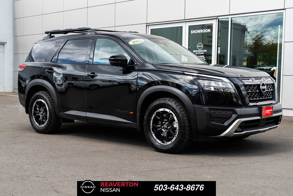 Used 2025 Nissan Pathfinder Rock Creek image 1