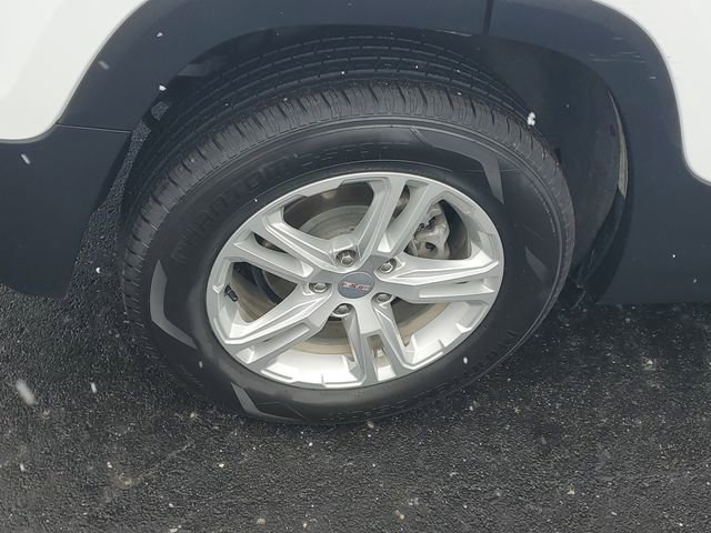 Certified 2023 GMC Terrain SLE w/ Driver Convenience Package image 6