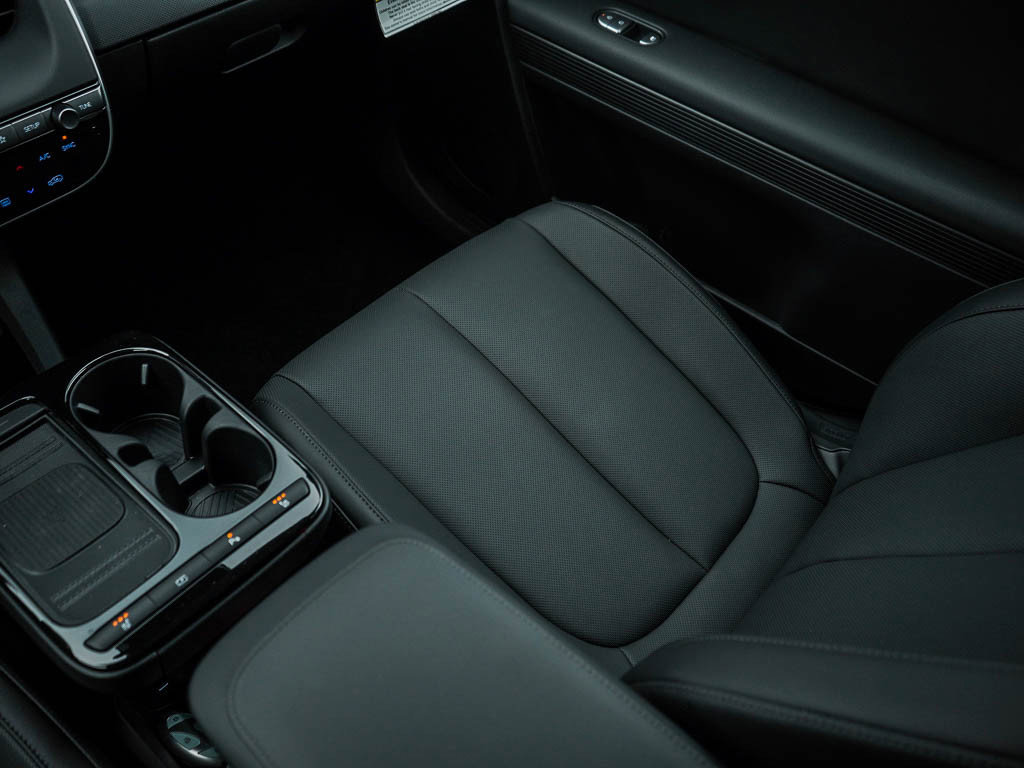 New 2026 Hyundai Ioniq 5 SEL image 26