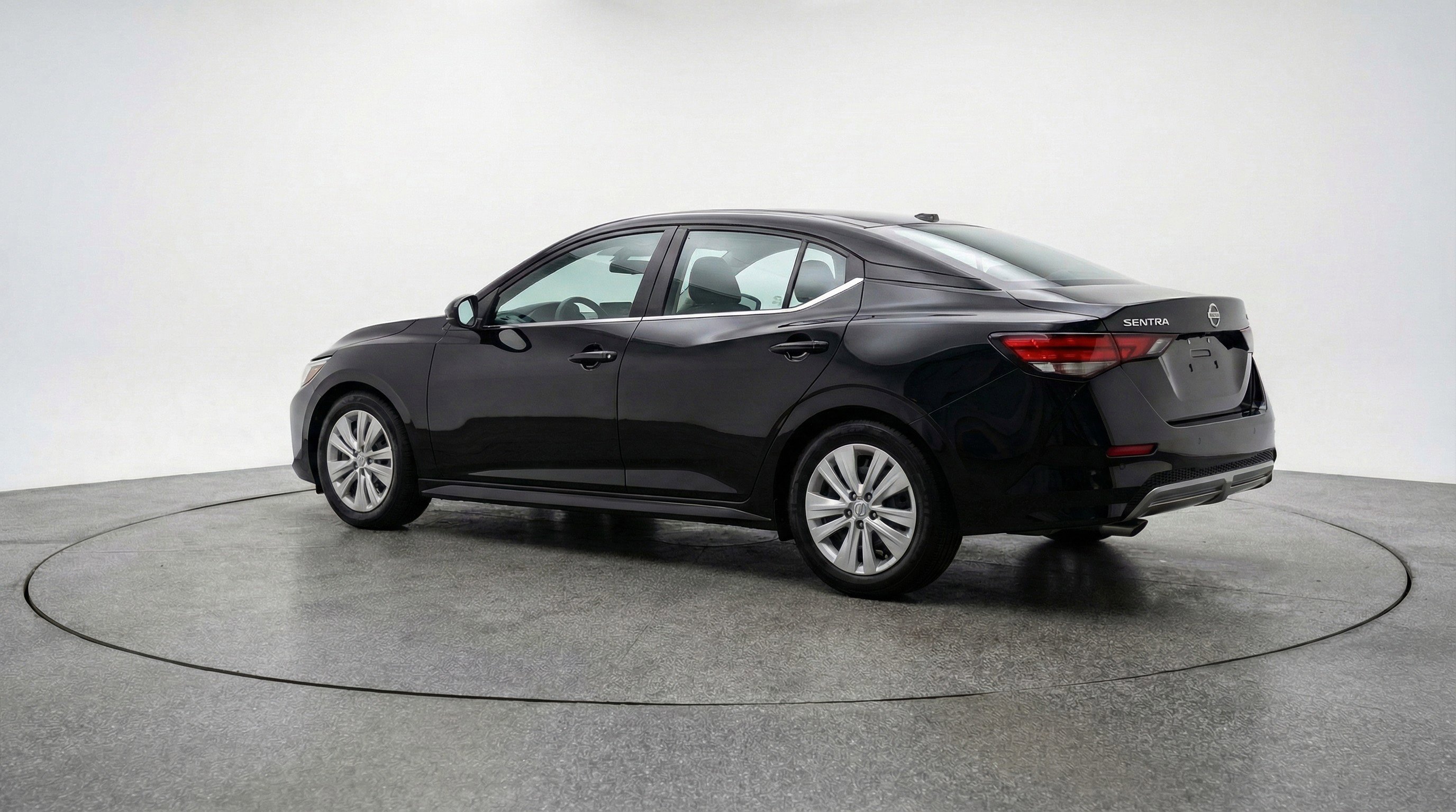 Used 2025 Nissan Sentra S FWD image 6