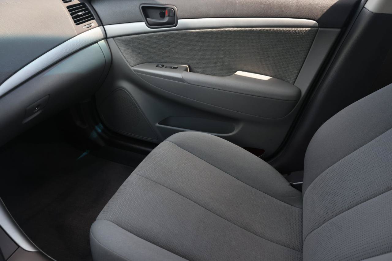 Used 2010 Hyundai Sonata GLS FWD image 13