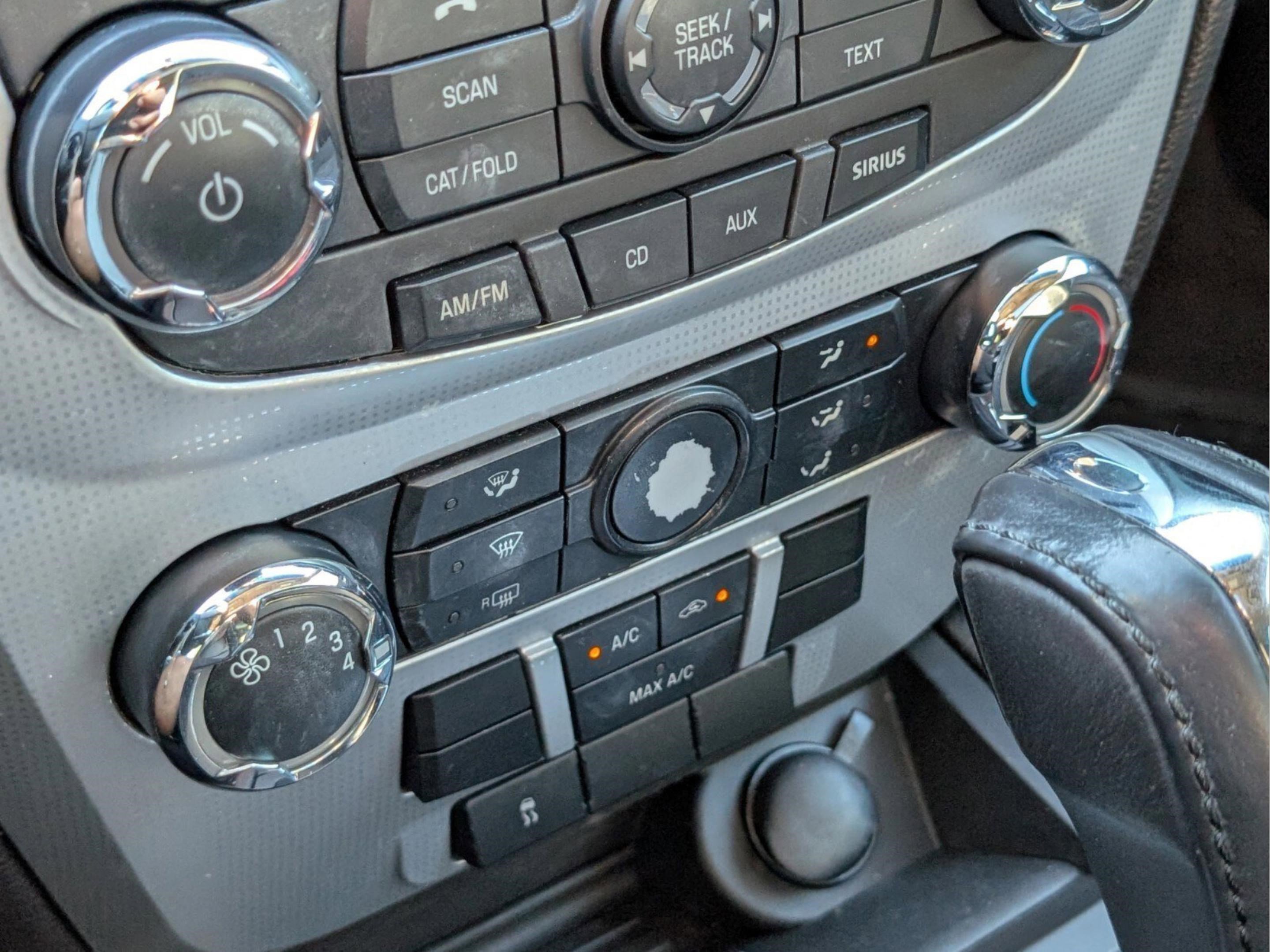 Used 2010 Ford Fusion SE image 20