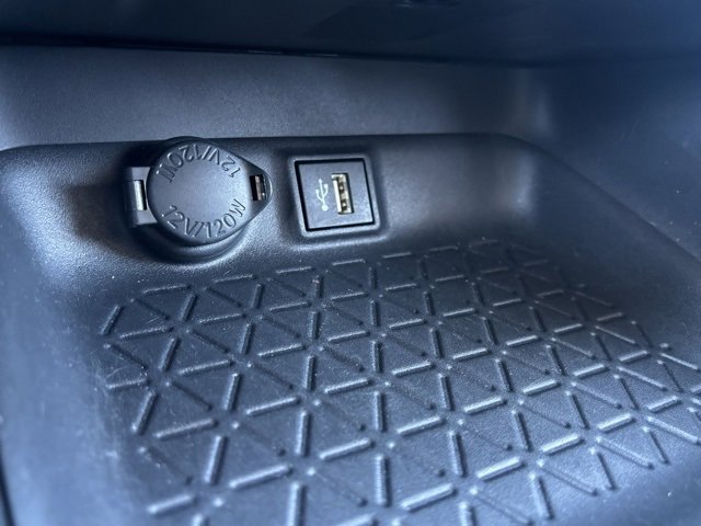 Used 2024 Toyota RAV4 XLE image 27