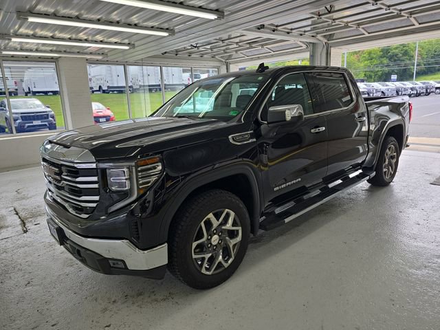 Used 2024 GMC Sierra 1500 SLT w/ SLT Premium Plus Package image 2