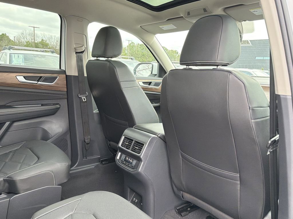 New 2026 Volkswagen Atlas SE image 20