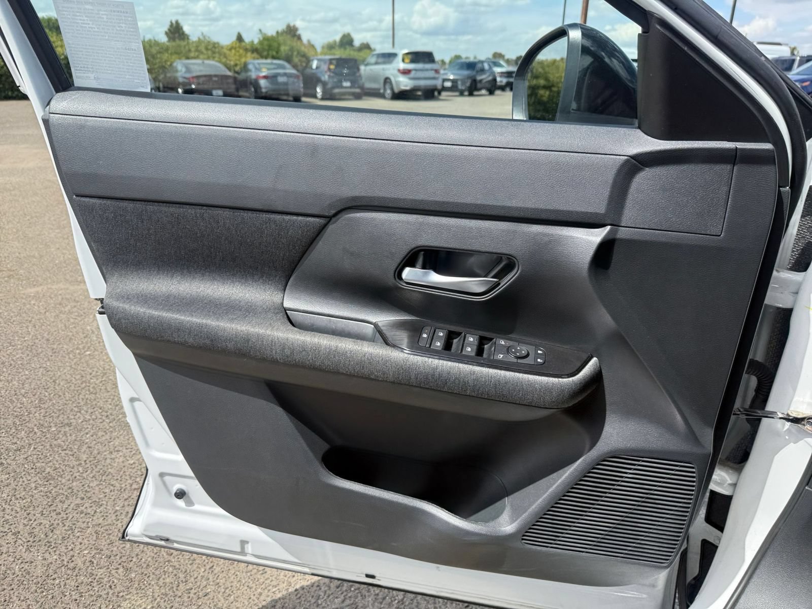 Used 2026 Nissan Kicks SV w/ Cold Weather Package FWD image 18