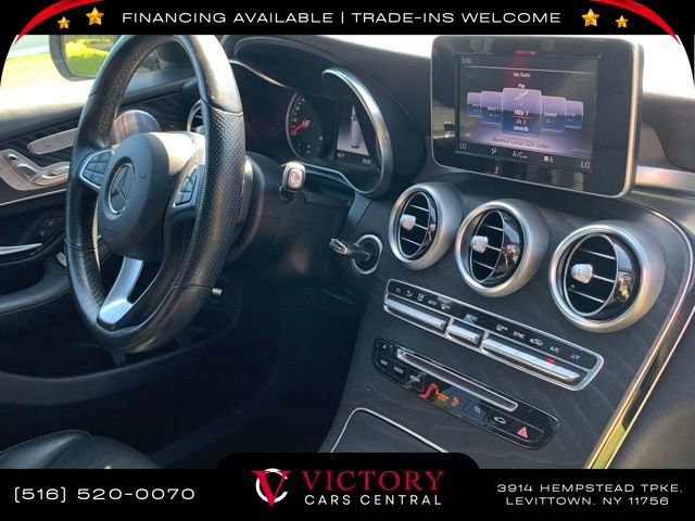 Used 2018 Mercedes-Benz GLC 300 4MATIC w/ Premium Package image 23